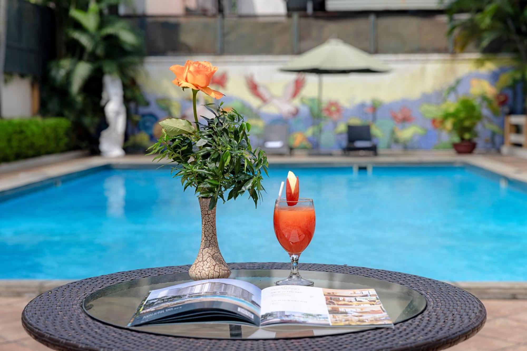 Hotel Oriental Palace 3*