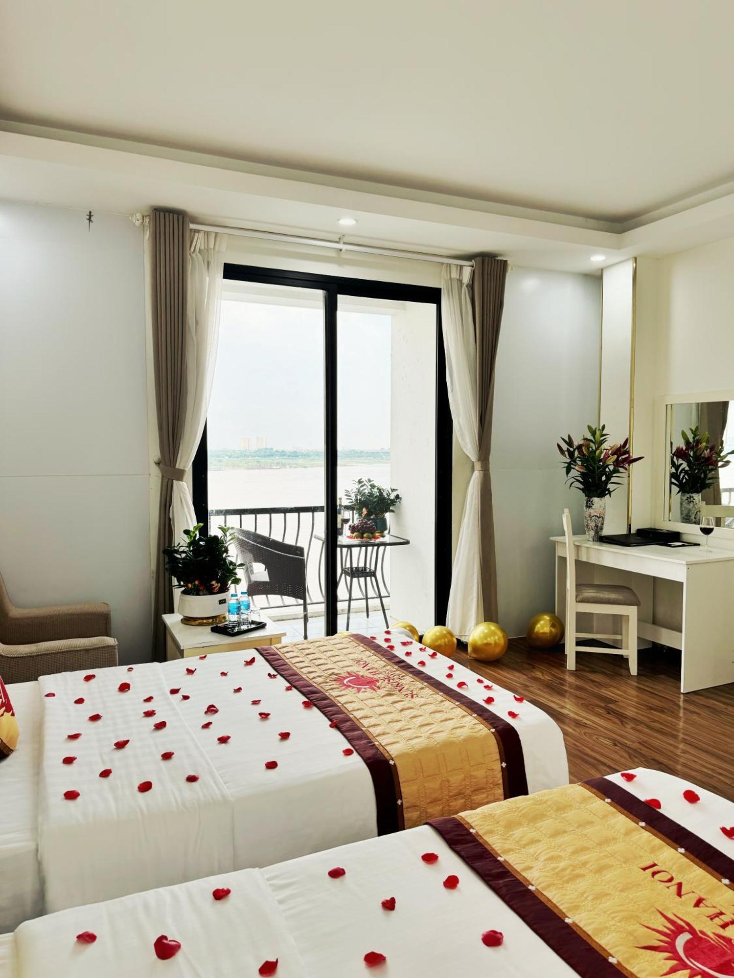 Sunrise Hotel 3*