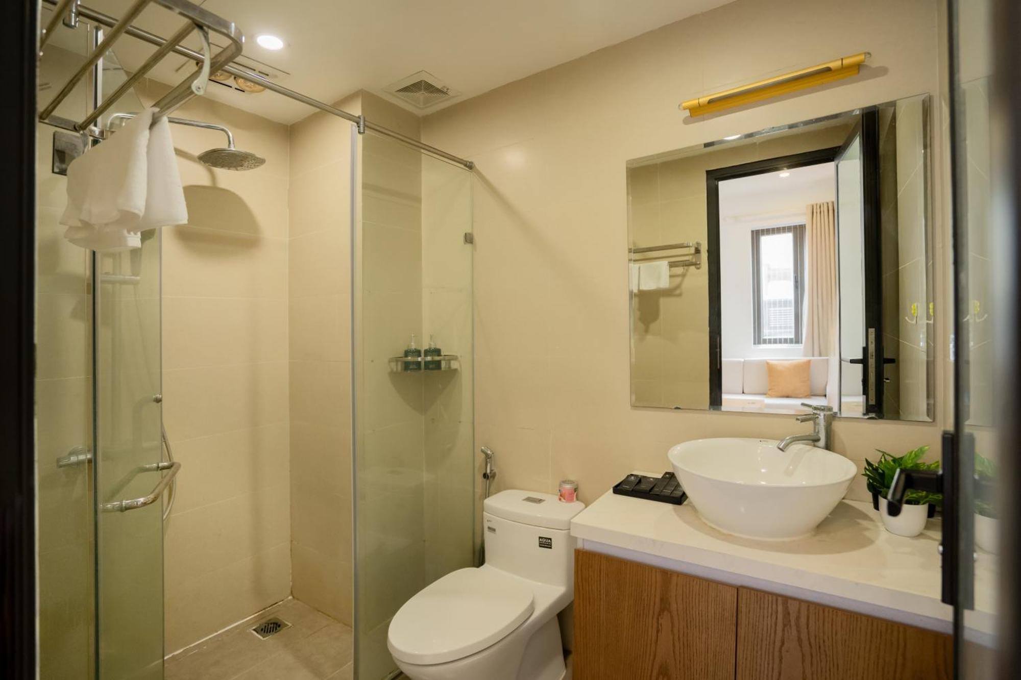 22housing & 60 Linh Lang