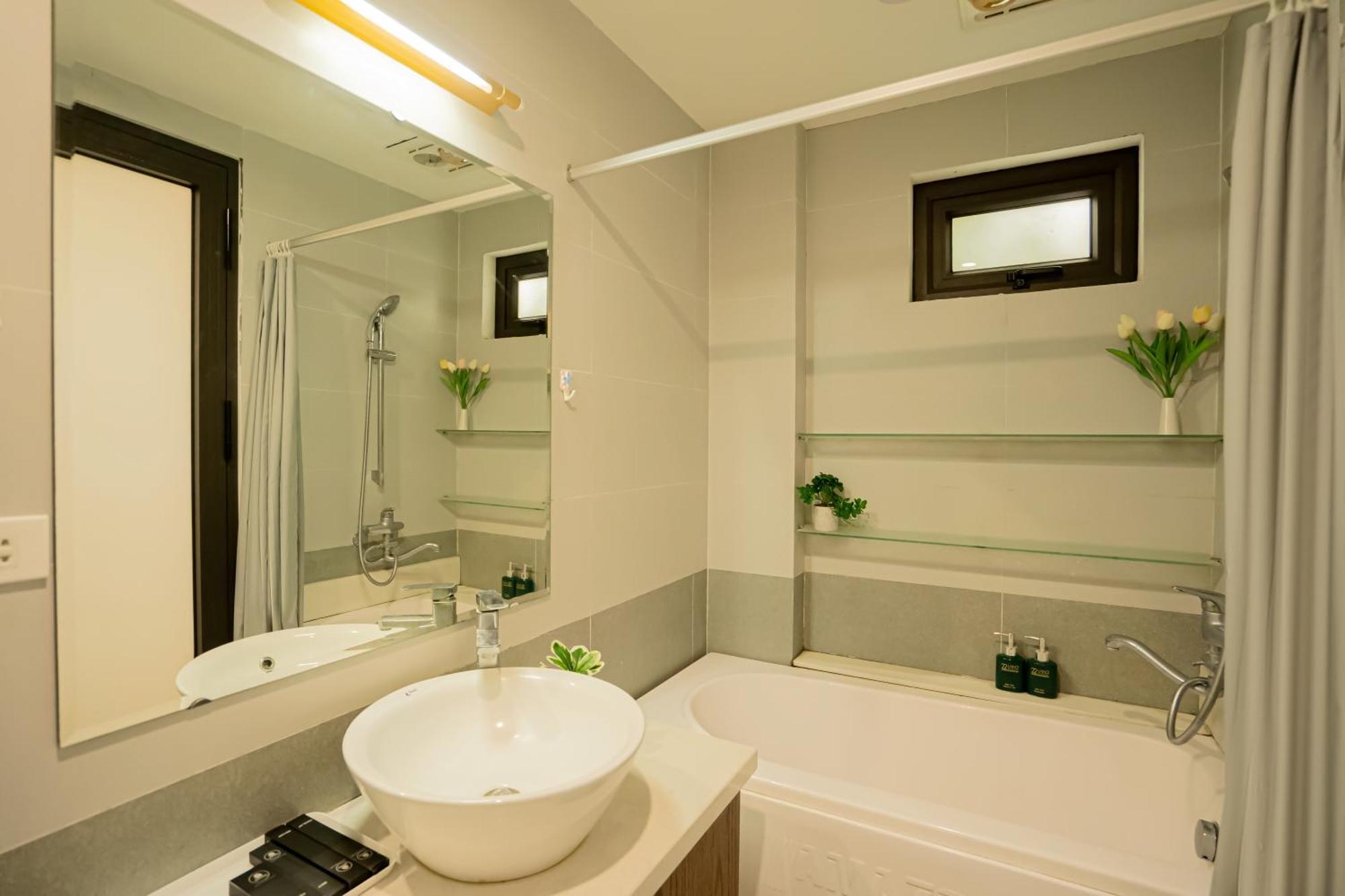 22housing & 60 Linh Lang Apartment