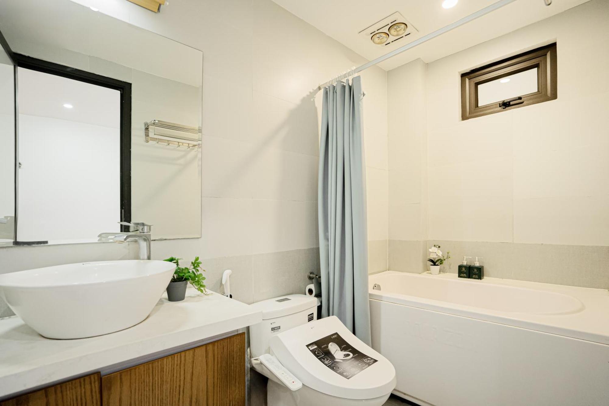22housing & 60 Linh Lang *