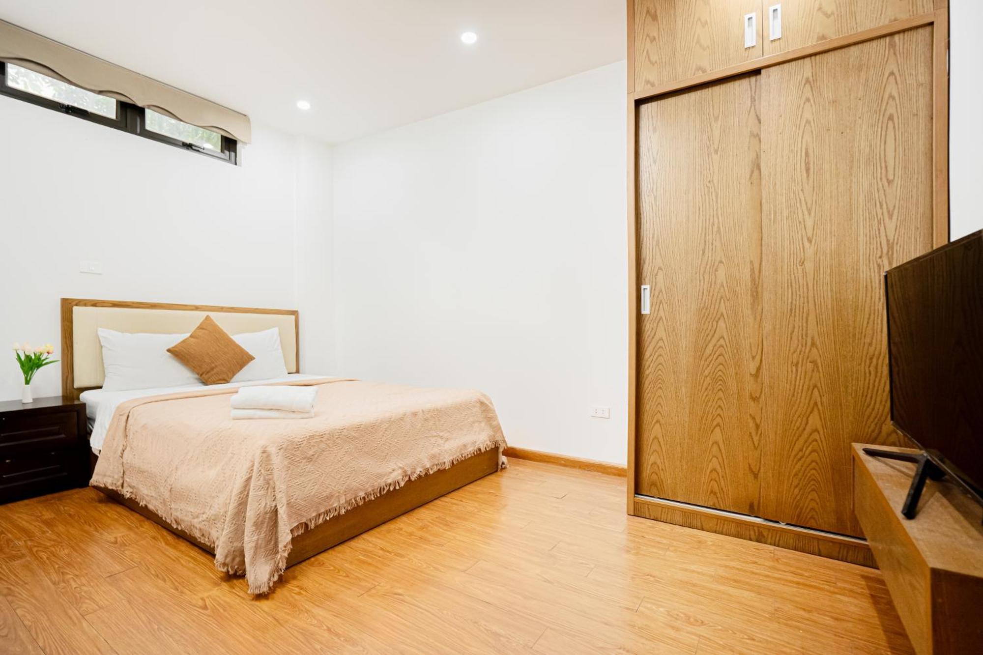 22housing & 60 Linh Lang Hanoi