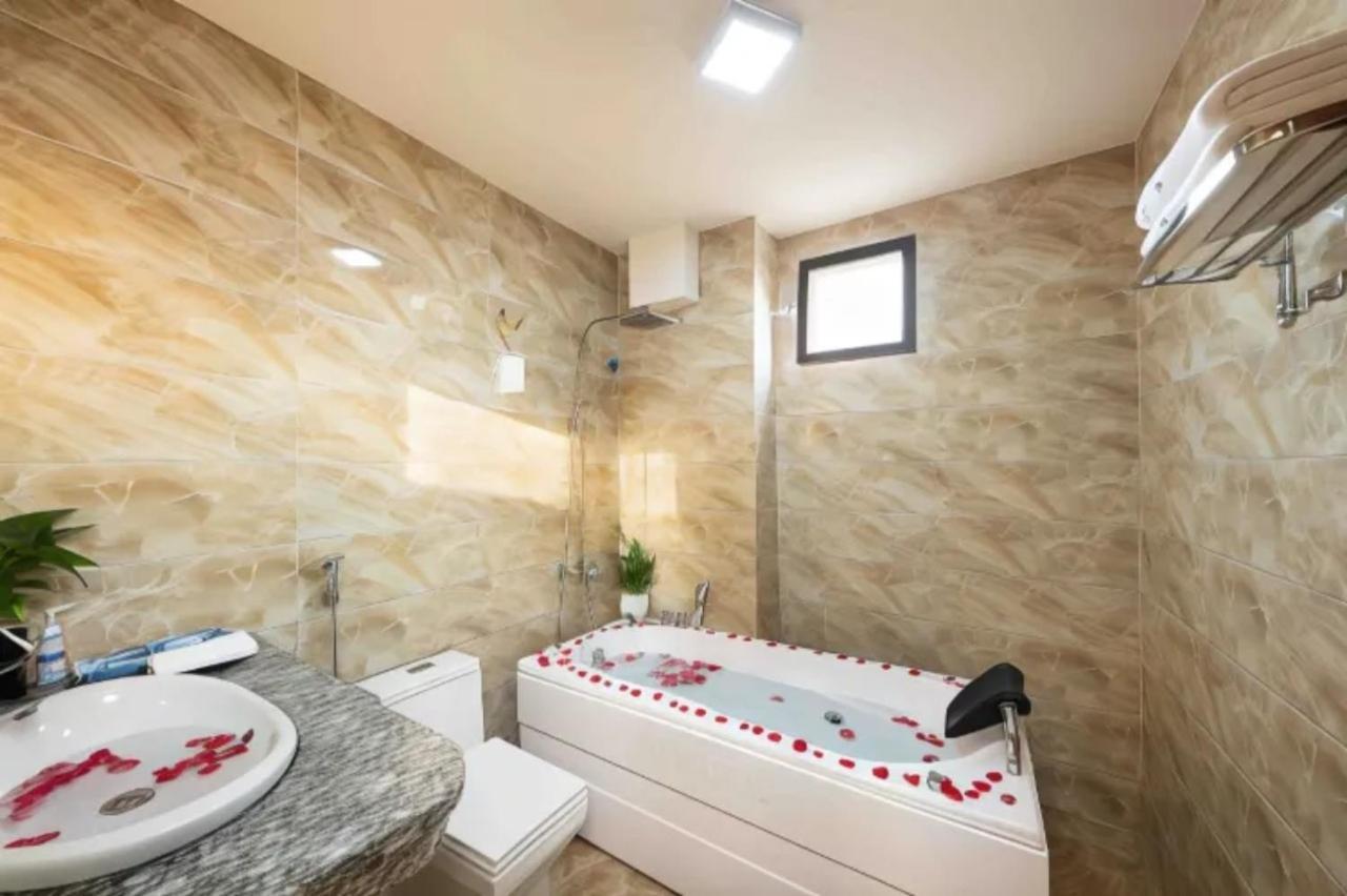 Airport Premium Hotel 3*