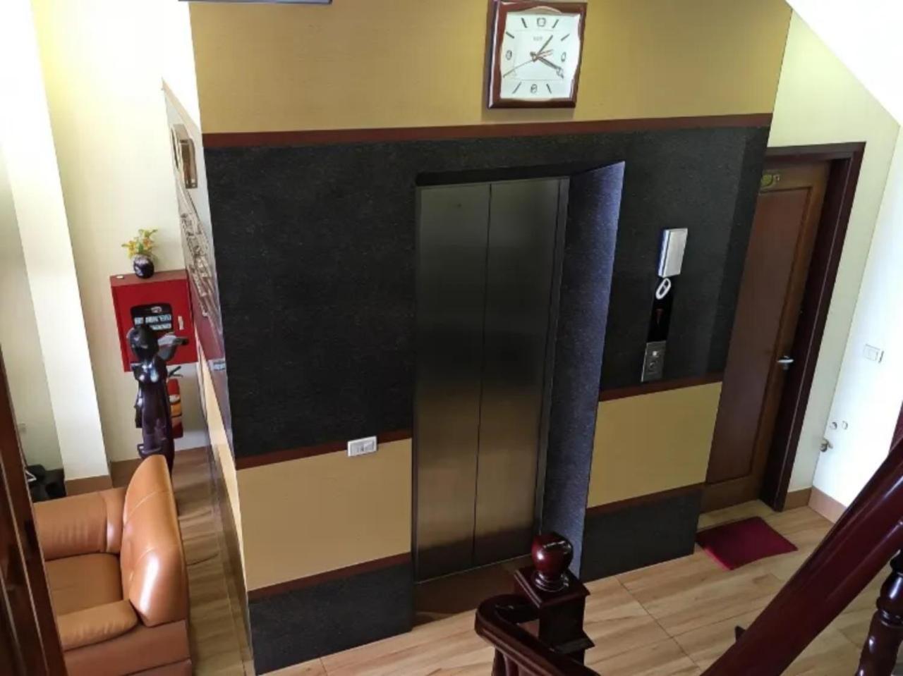 Airport Premium Hotel