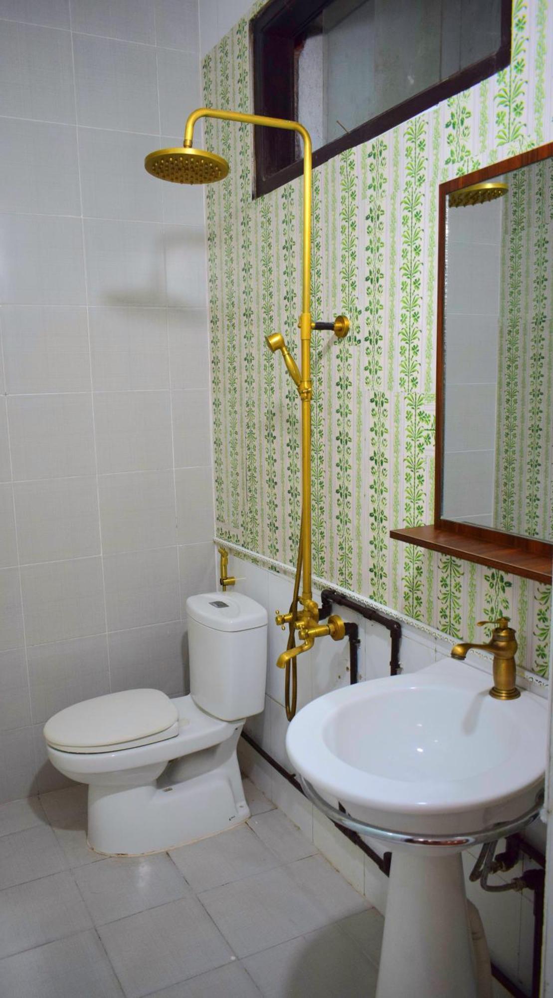 Lushstay - Vintage Haven For Couples Homestay