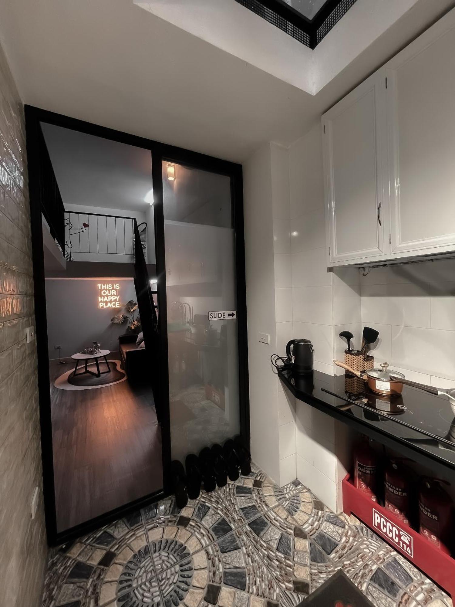 Zeus Living - Old Quater Guest house Hanoi