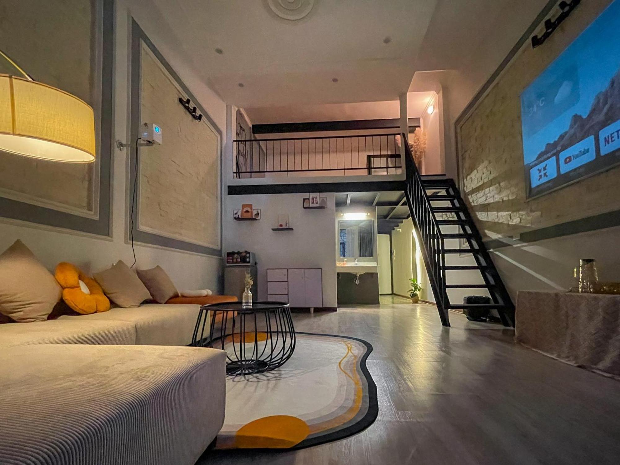 Zeus Living - Old Quater Guest house