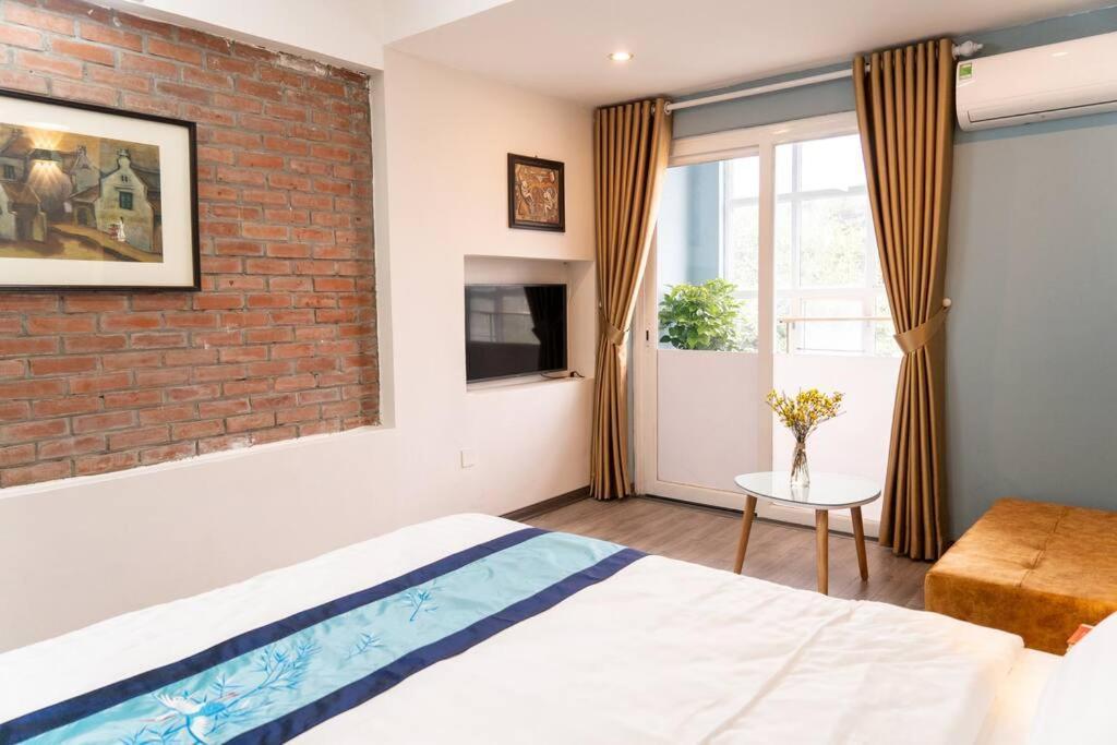 Hione Apartment *