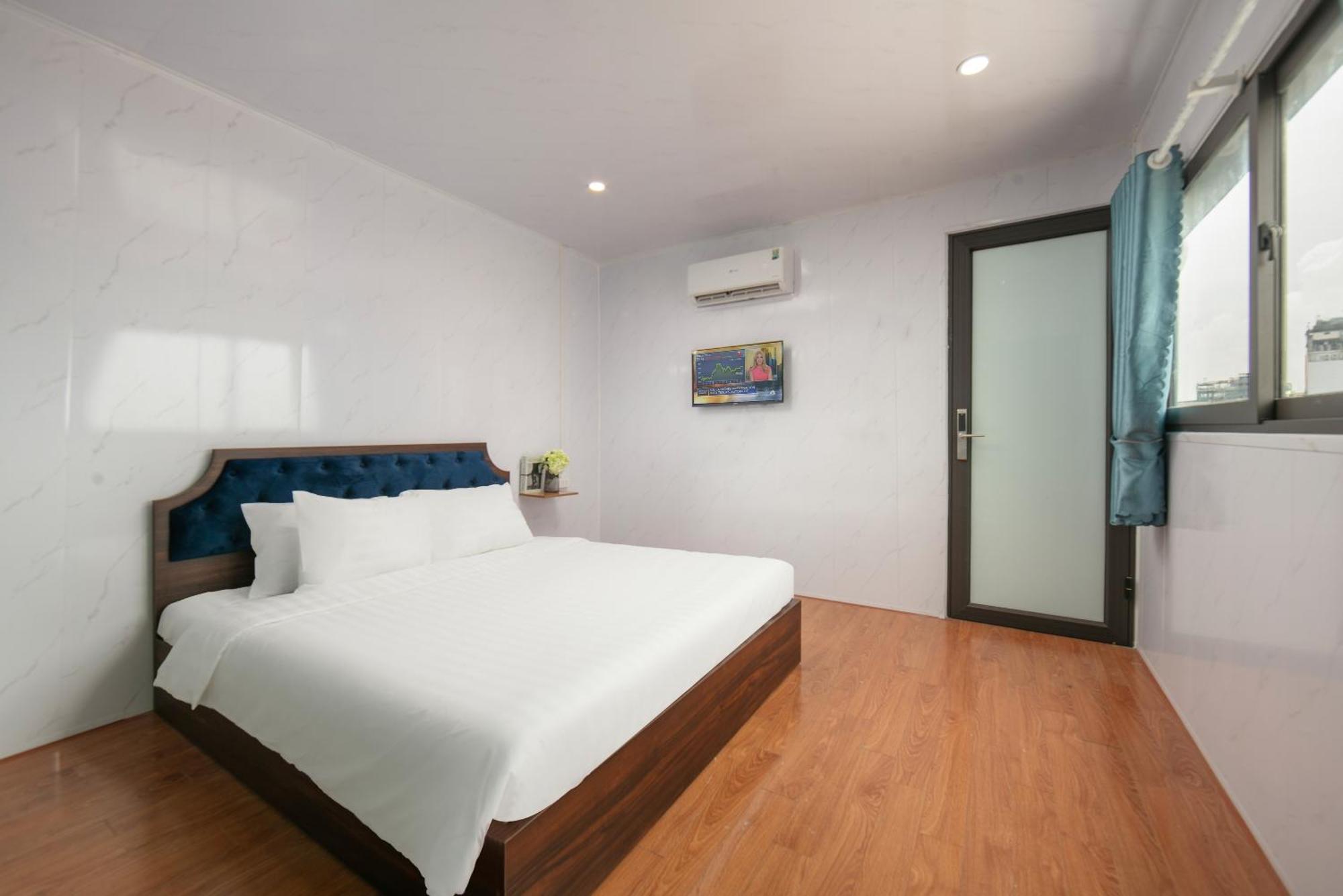 The La Renta & 3* Hà Nội