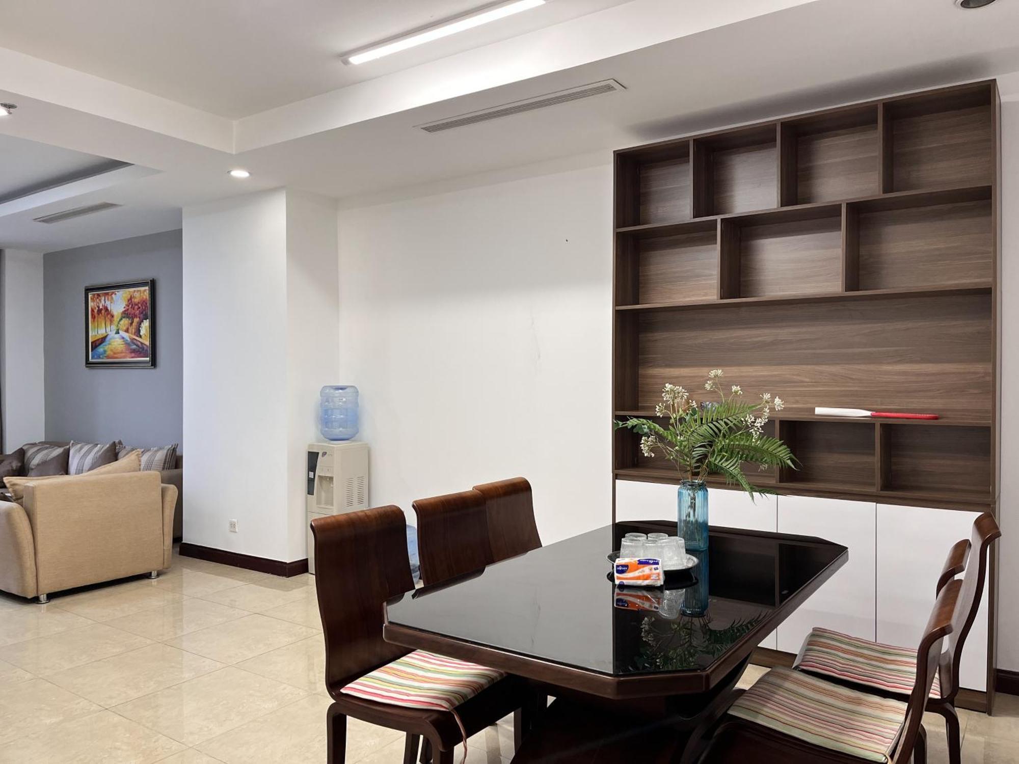 Vinhomes Royal Luxury 2 Br * Hanoi