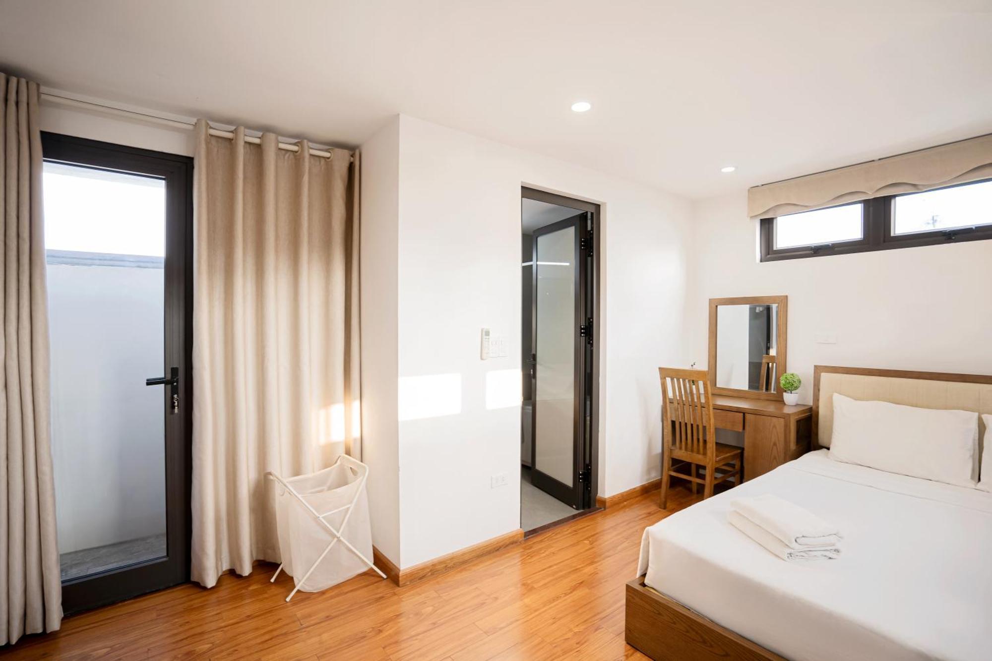 22housing & 60 Linh Lang Apartment *