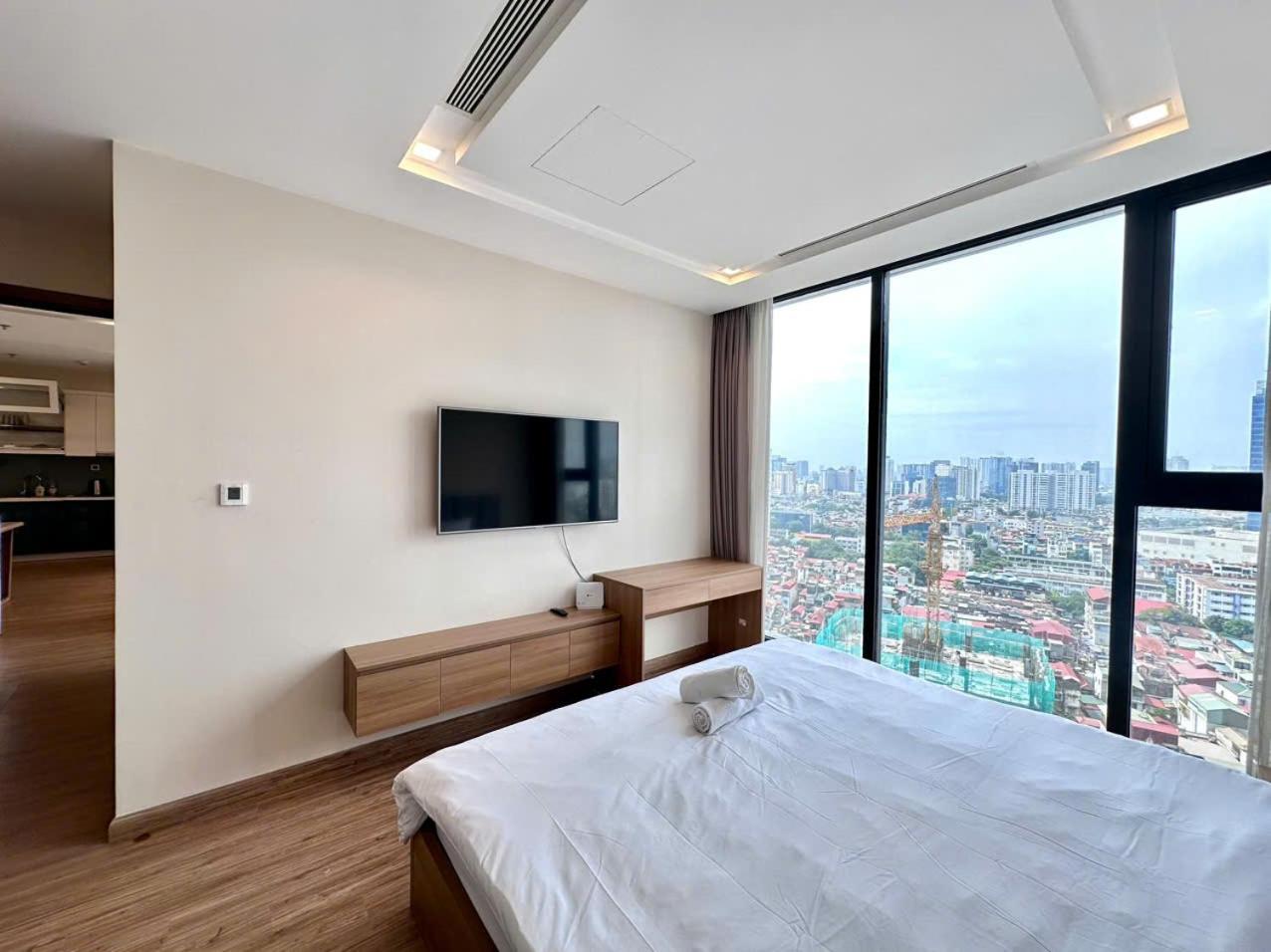 Apartment Vinhomes Metropolis *