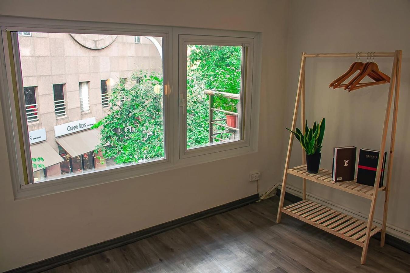 2bed Cozy Quiet Old Quarter Hoan Kiem Apartment Hanoi