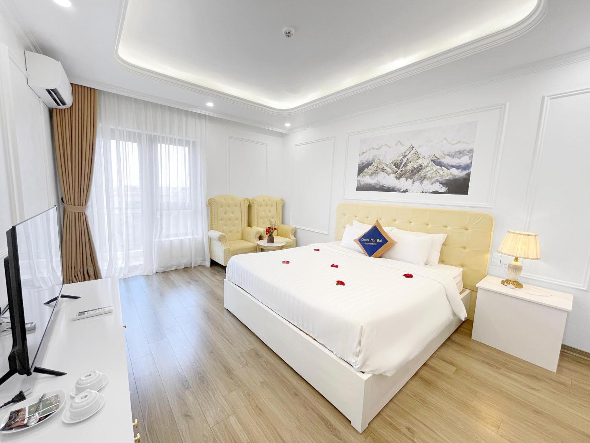 Chemi Noi Bai Airport & Travel 3*