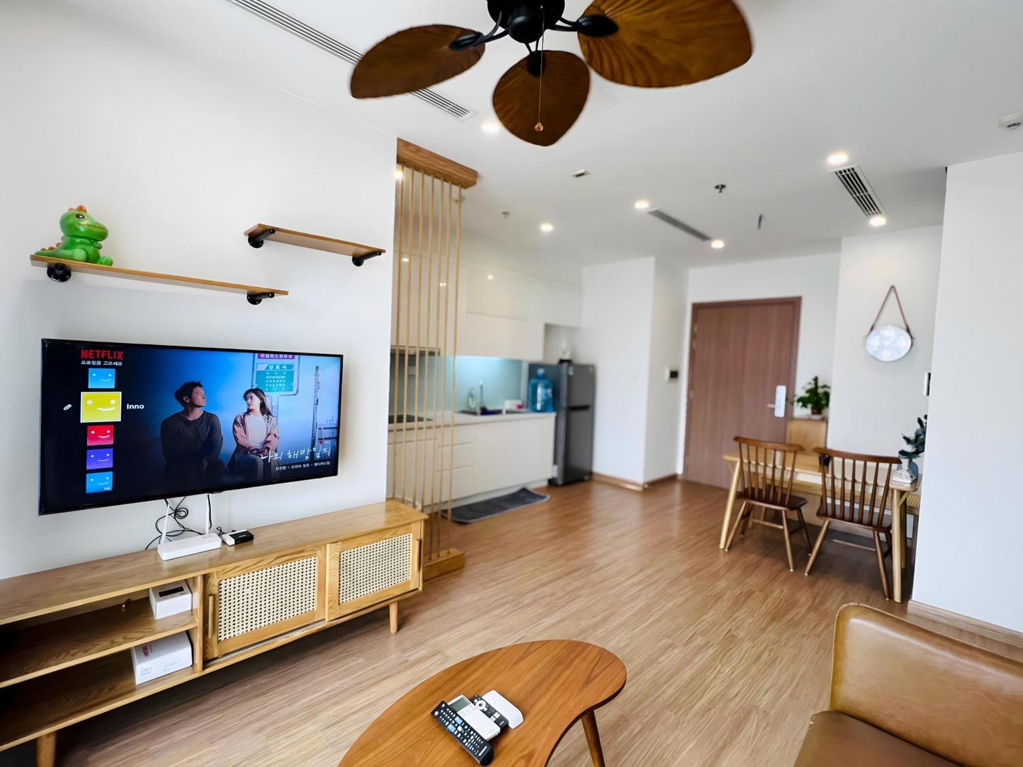 Apartment Jessamine Housing - Vinhomes Skylake Hanoi