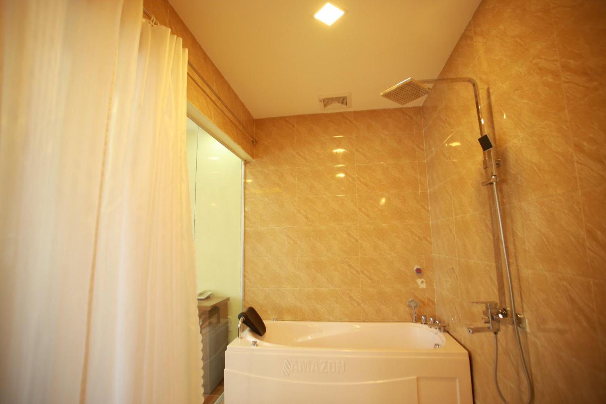 Family Airport - Noi Bai Hotel