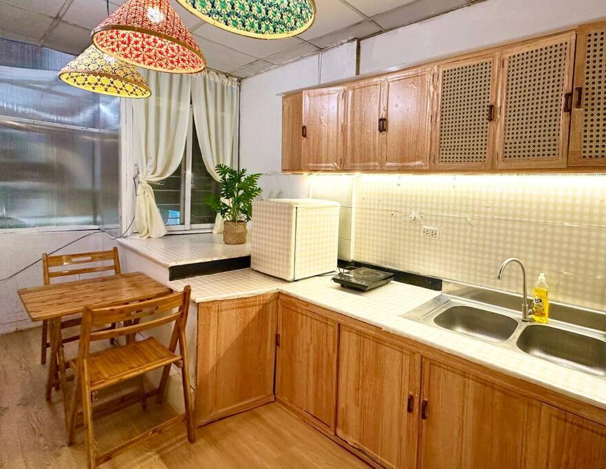Trixie House & Homestay 06 - Trang Tien Walking Street - Old Quarter * Hanoi