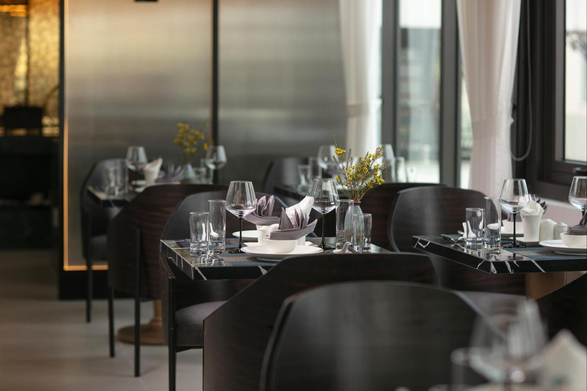 Le Premier & Rooftop Bar 4* Hanoi
