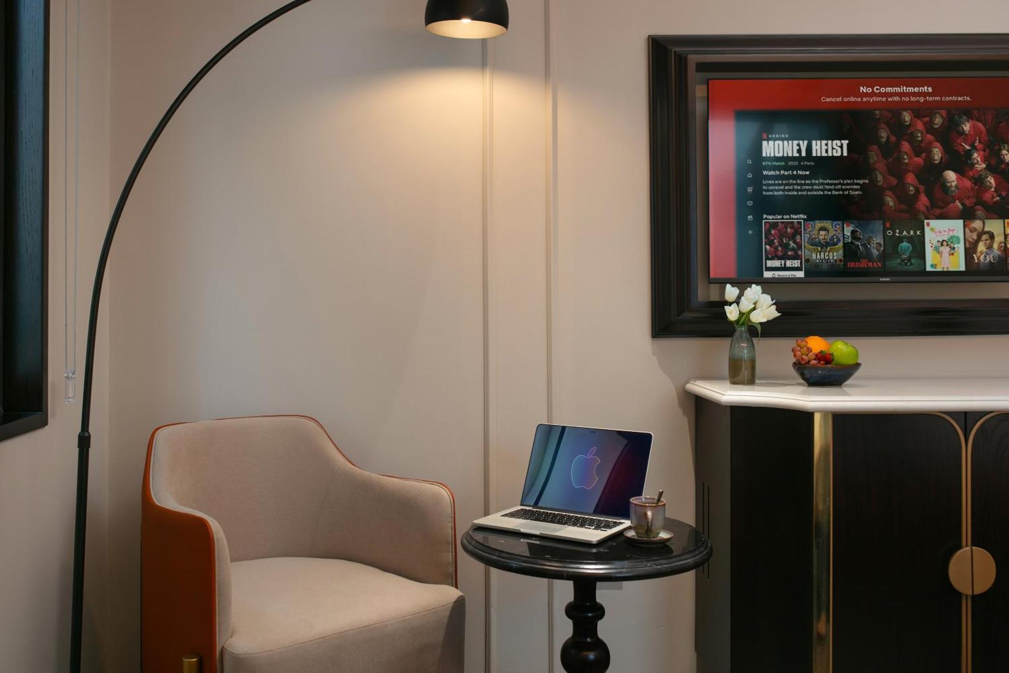 Le Premier & Rooftop Bar 4* Hanoi