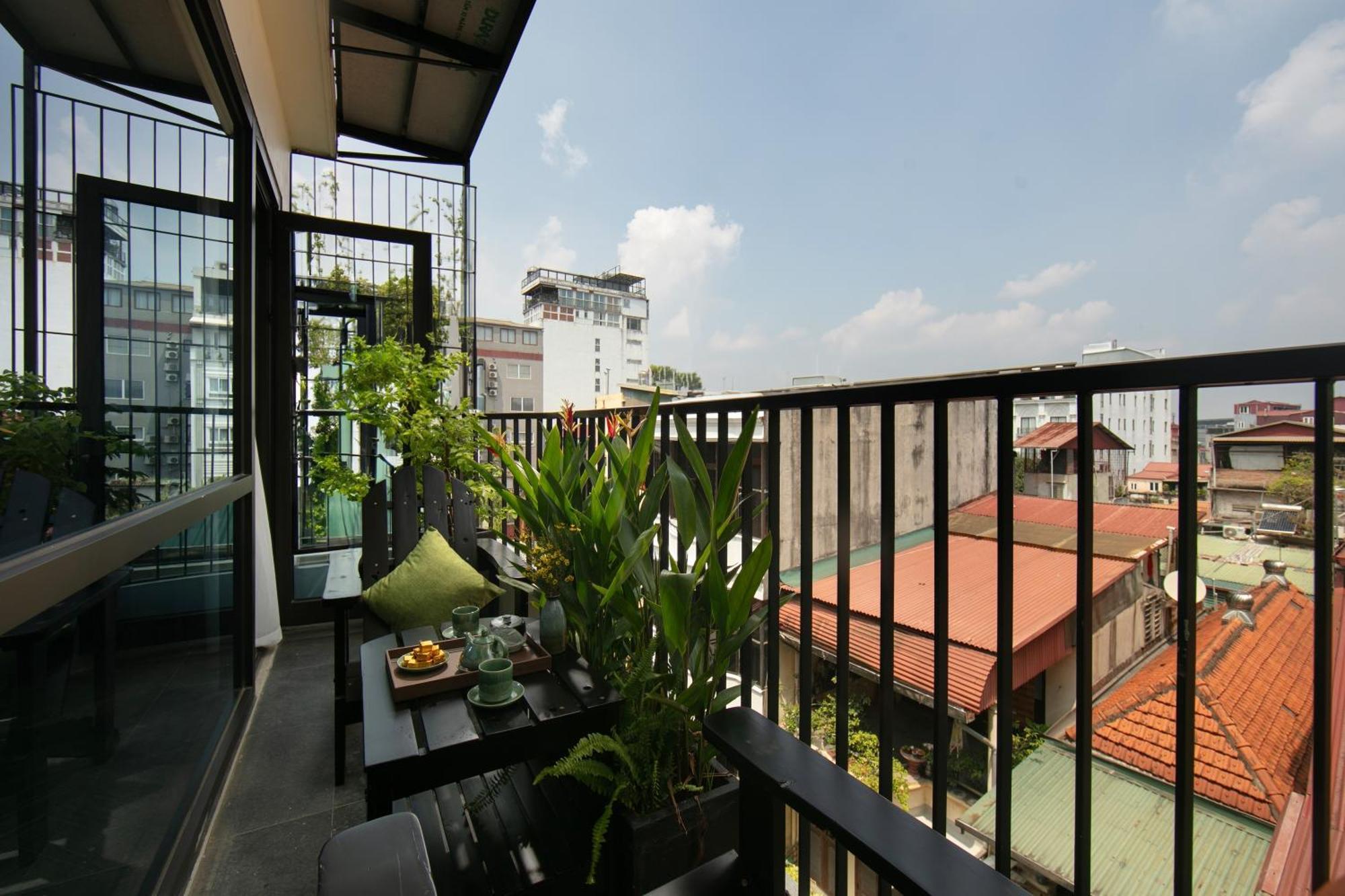 Le Premier & Rooftop Bar Hotel Hanoi