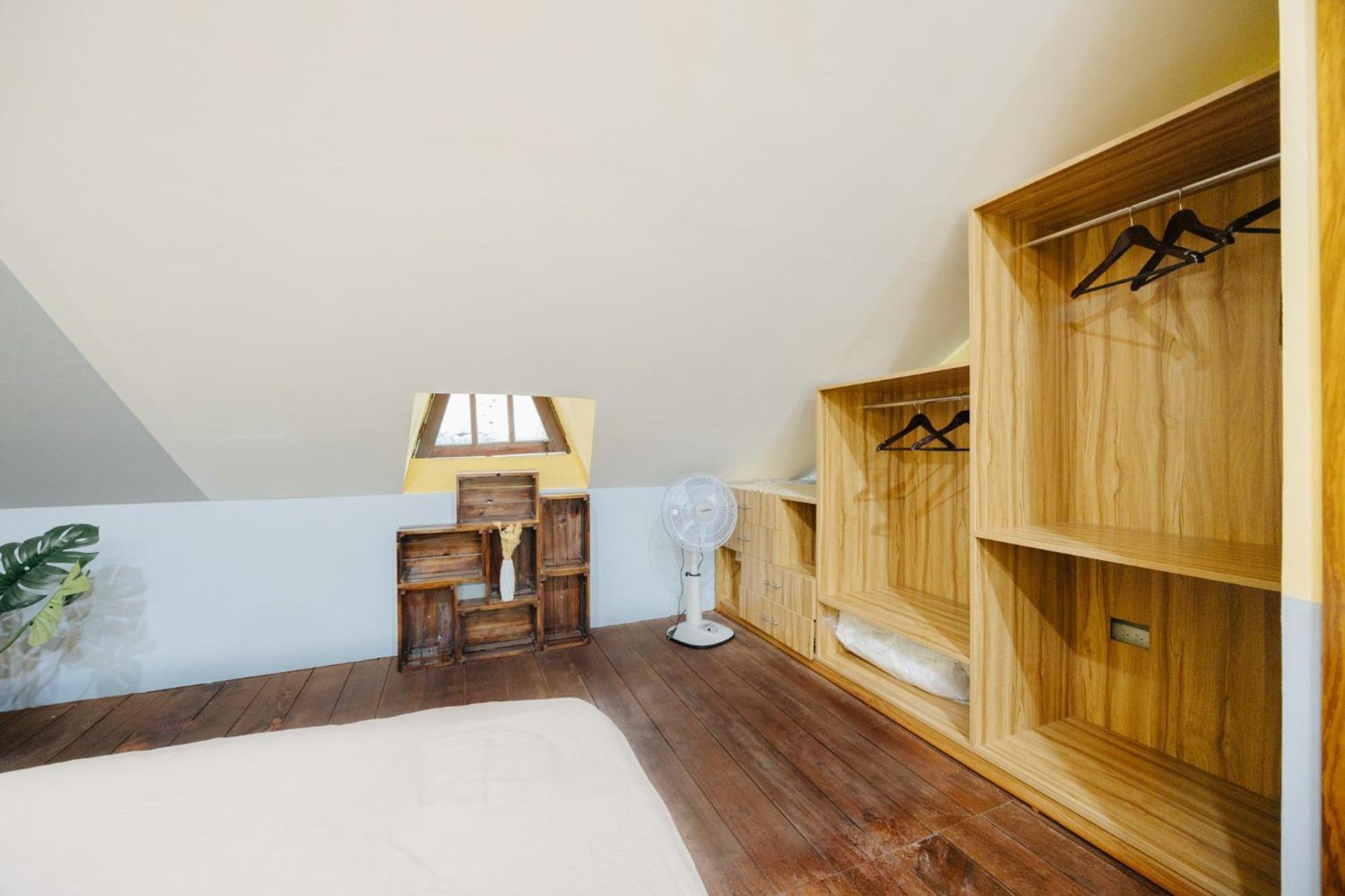Duplex 3beds Old Quarter- Big Window Street View * Hanoi