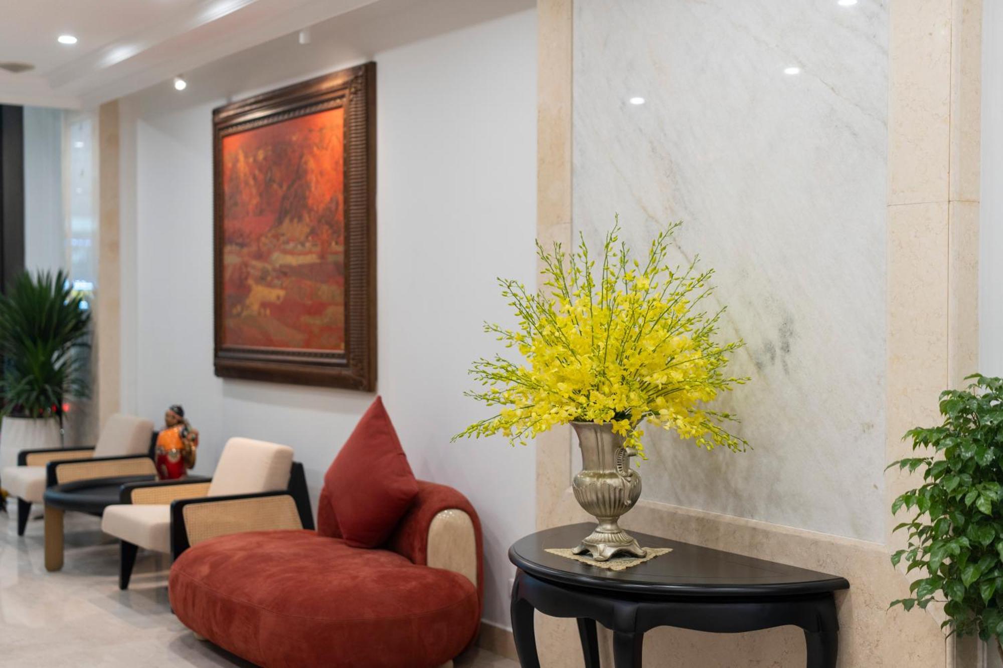 Sq Hang Gai & Hotel 4*