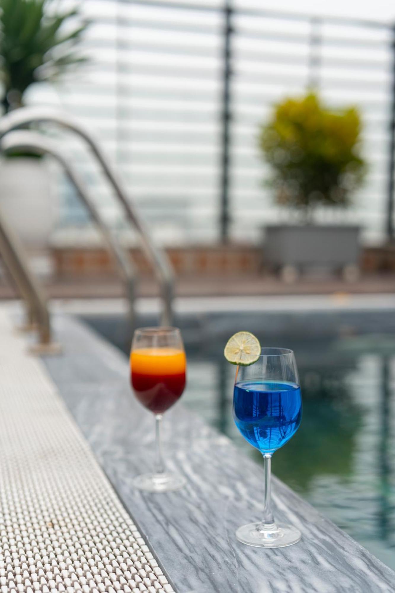 Sq Hang Gai & Hotel Hanoi