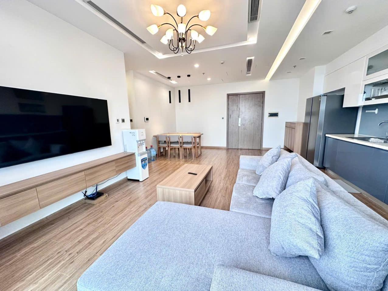 Apartment Luxury In Vinhomes Metropolis Hanoi