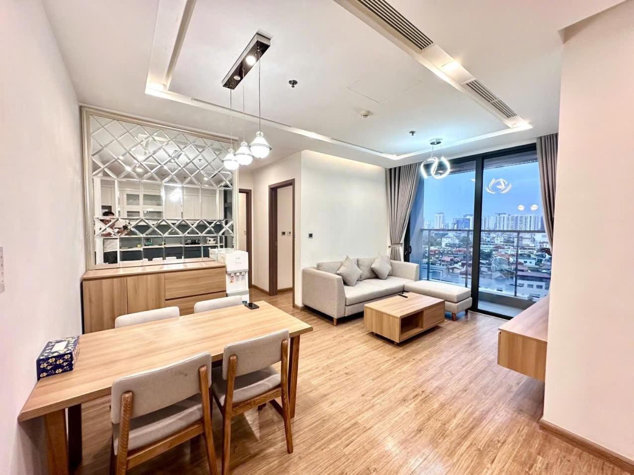 Apartment Luxury In Vinhomes Metropolis *