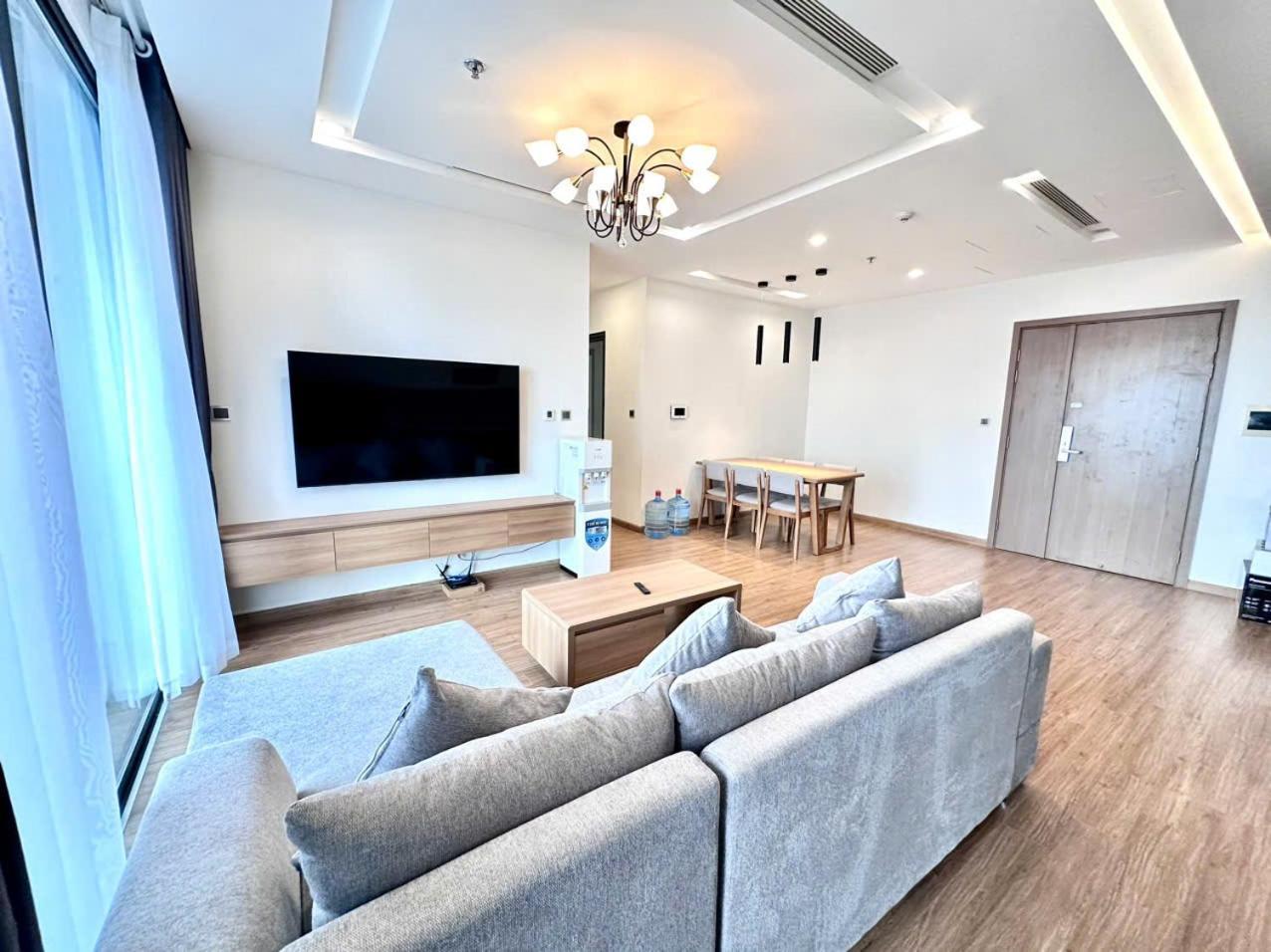 Luxury In Vinhomes Metropolis *