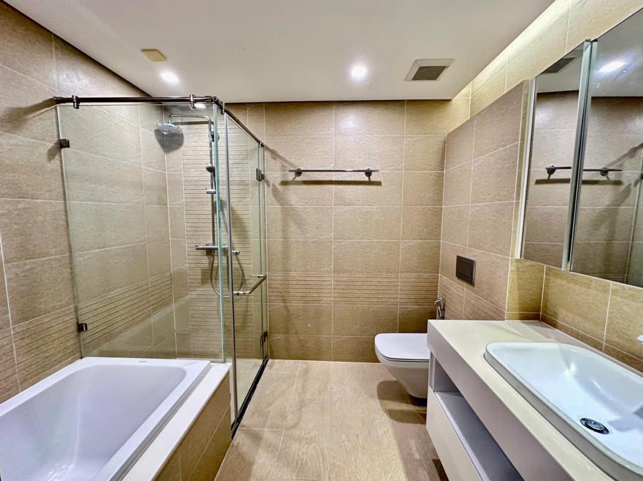 Apartment Luxury In Vinhomes Metropolis *