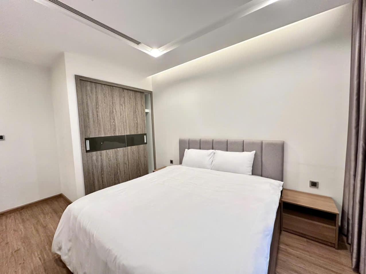Apartment Luxury In Vinhomes Metropolis *