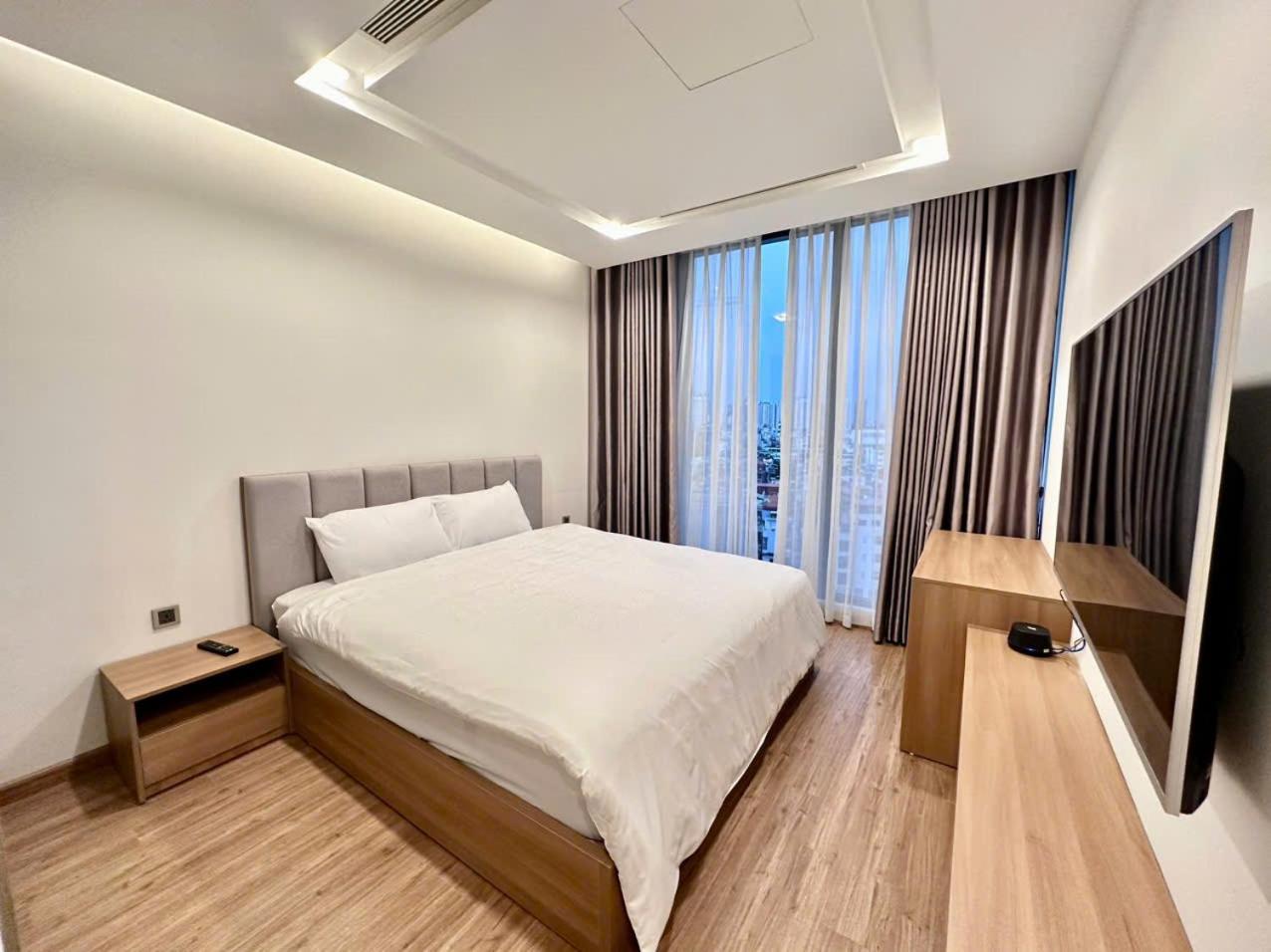 Apartment Luxury In Vinhomes Metropolis Hanoi