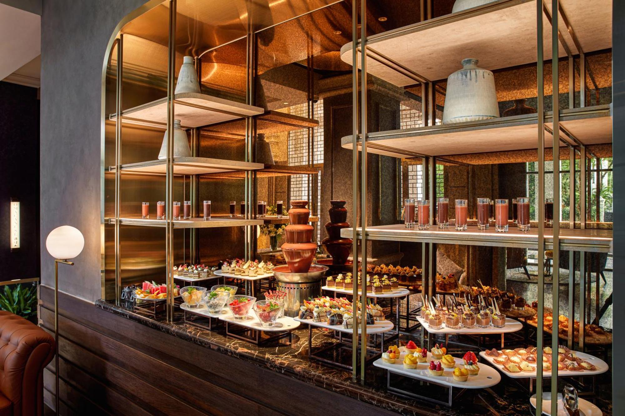 Moevenpick Centre 5*