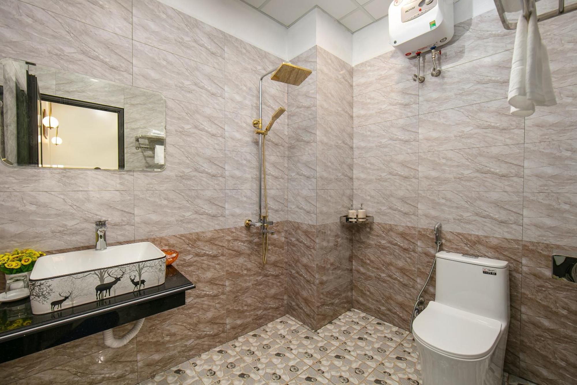 Airport & Travel Hostel *
