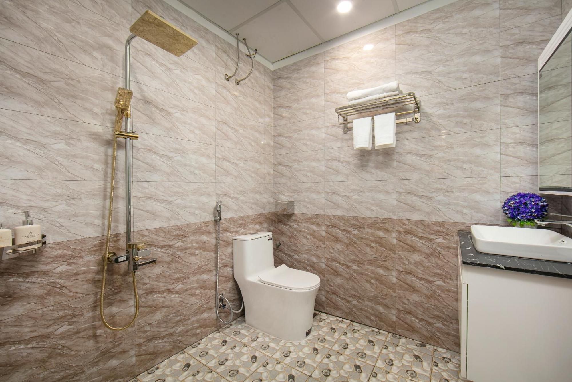 Airport & Travel Hostel Hanoi