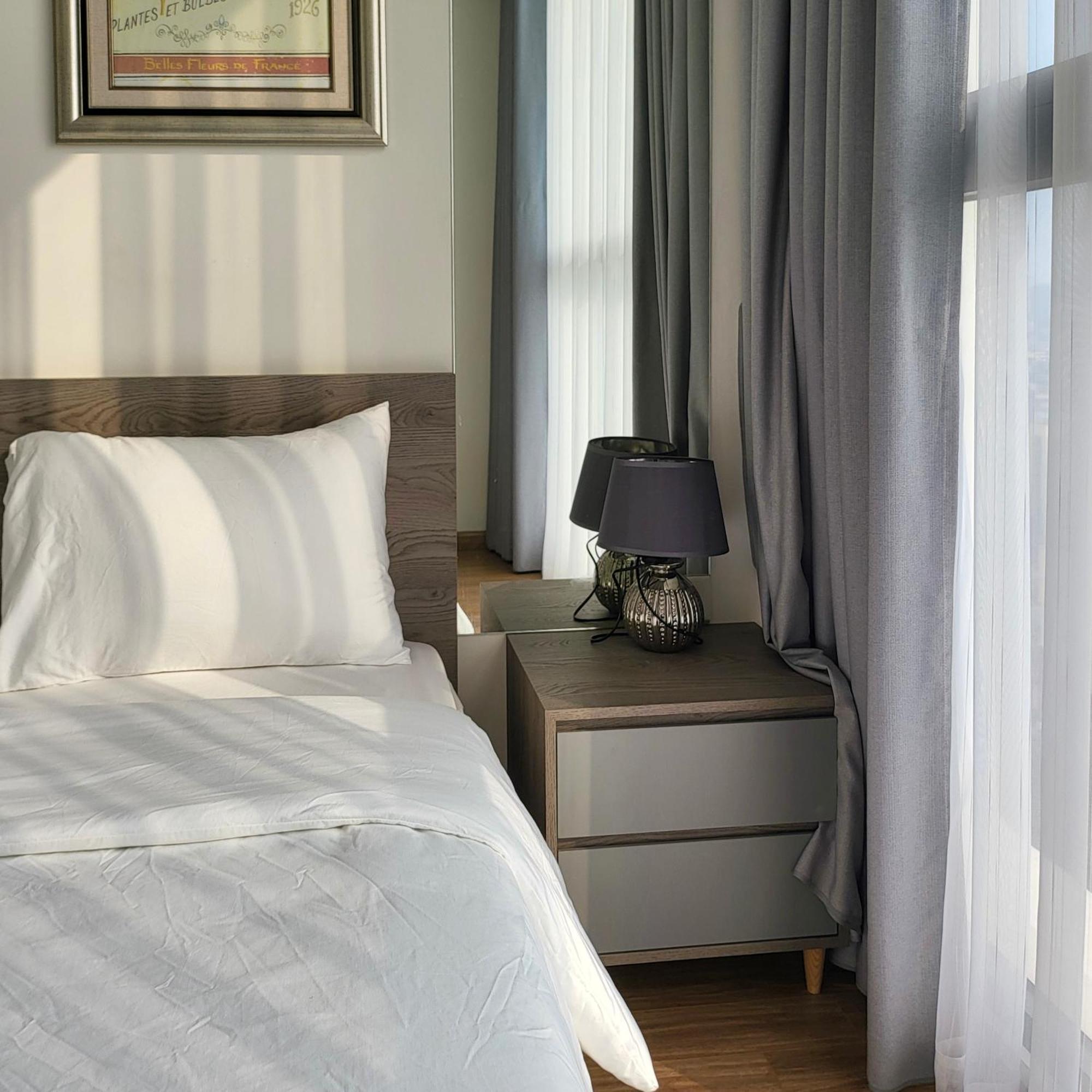 Apartment Vinhomes Sky - Feria Homes