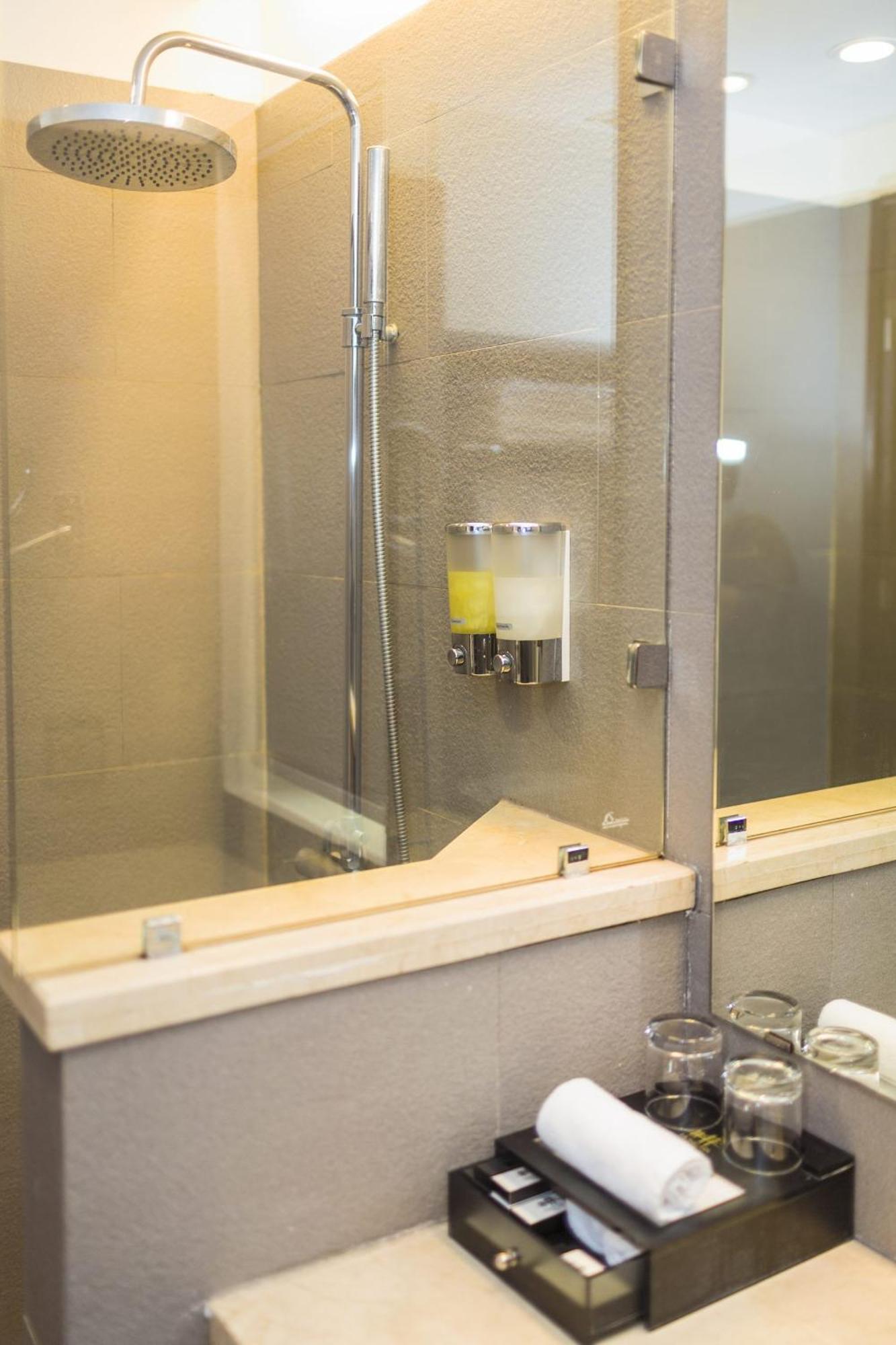 Hotel Hong Ha 3*