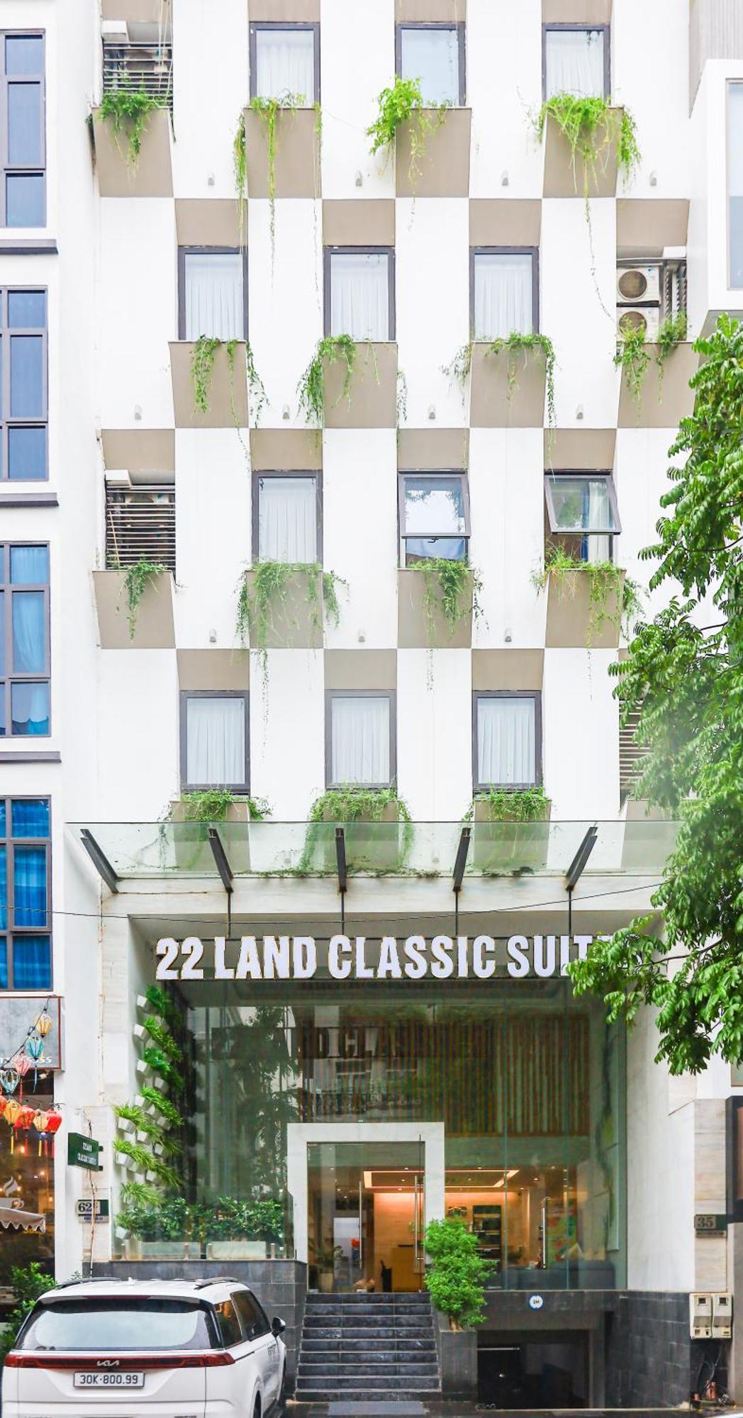 22land Classic Hotel 3*