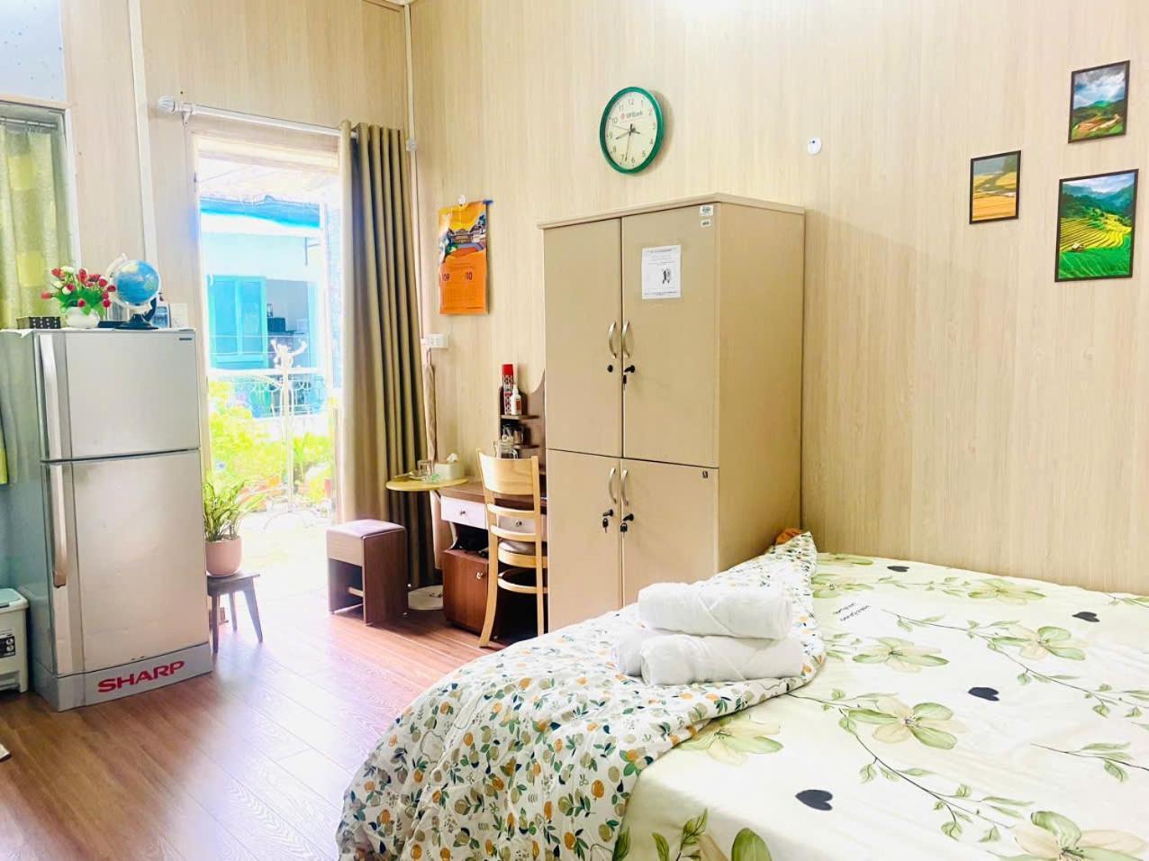 Cozy With Large Bed, Private Bathroom, Large Balcony *