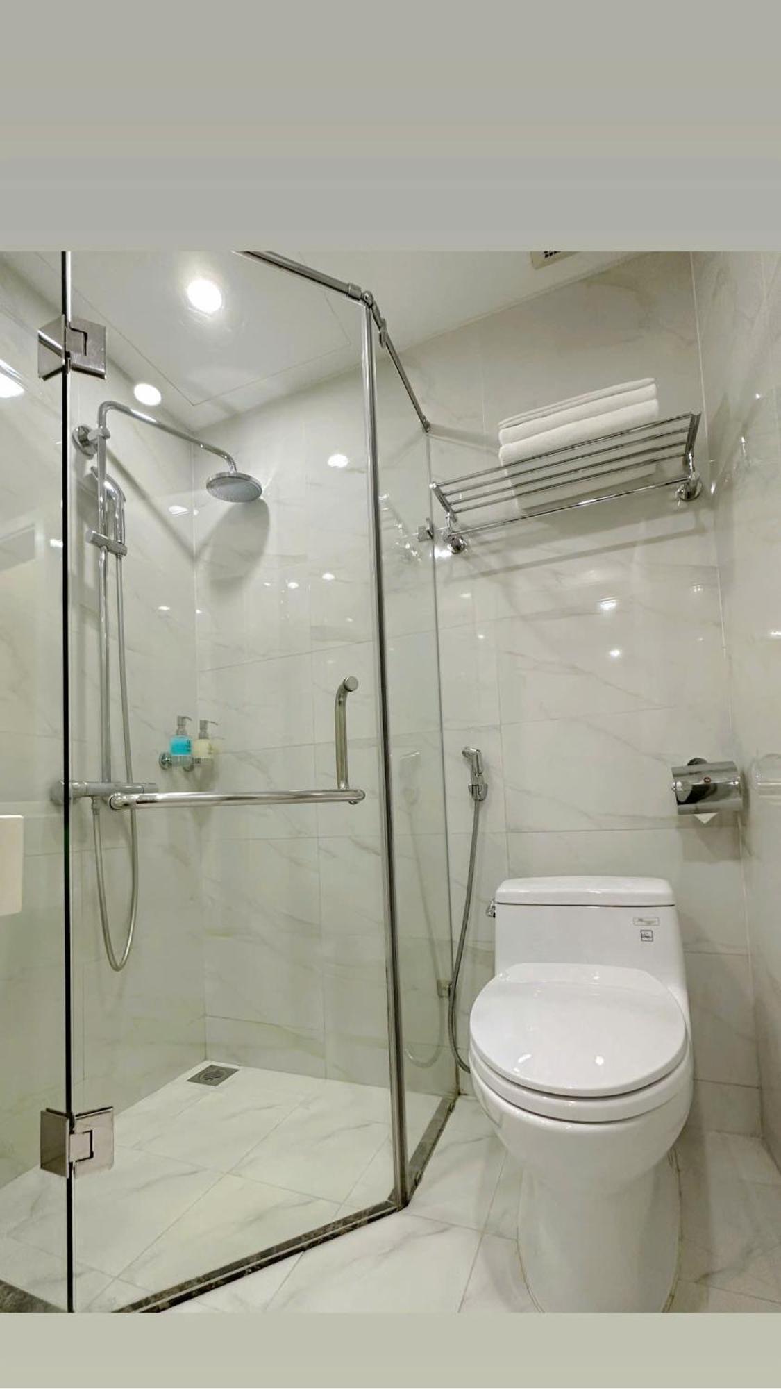 Everest Hotel 3*