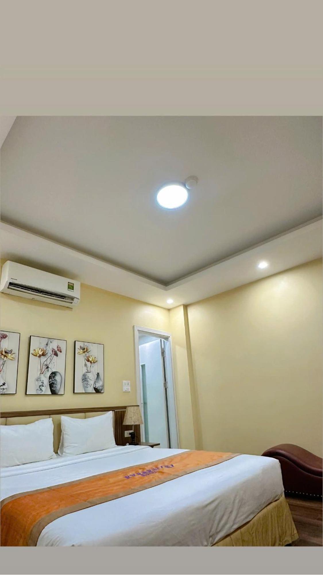 Hotel Everest