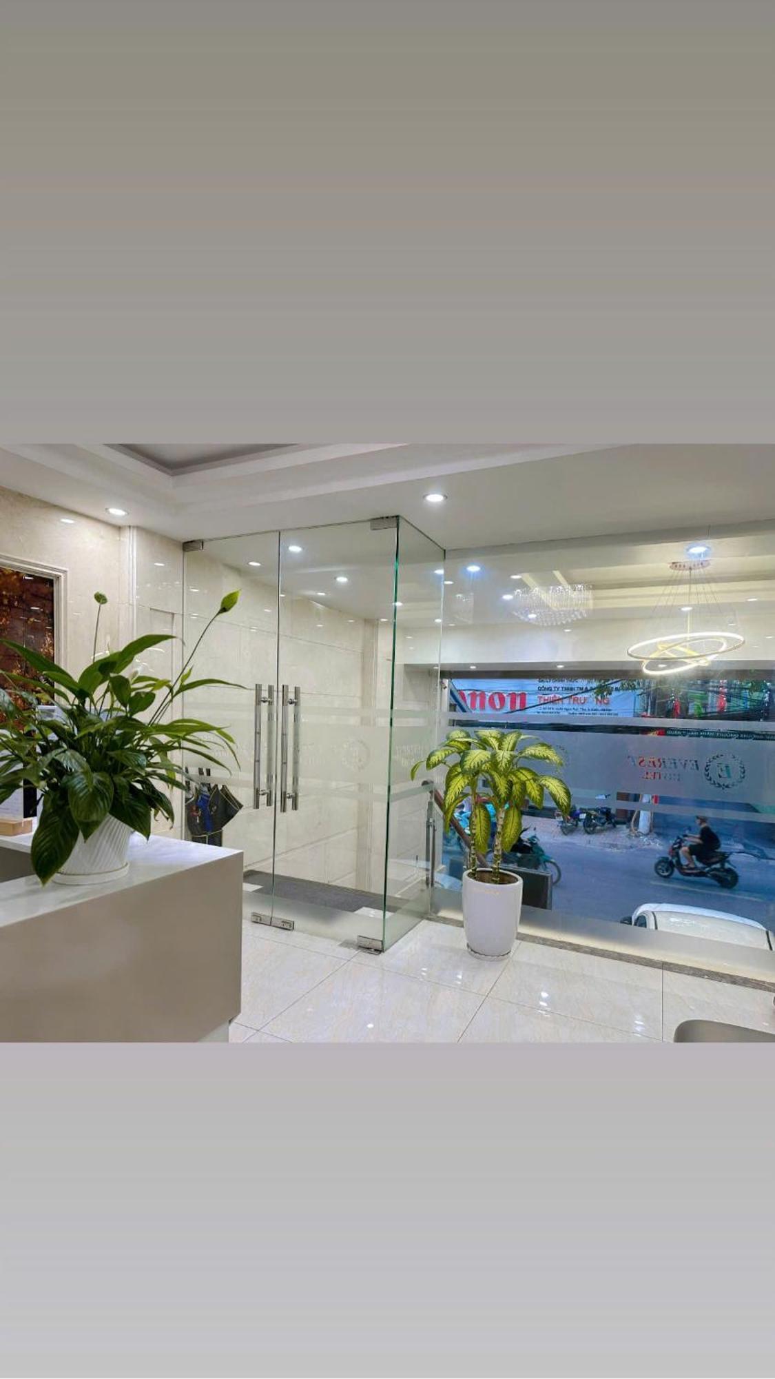 Hotel Everest Hanoi