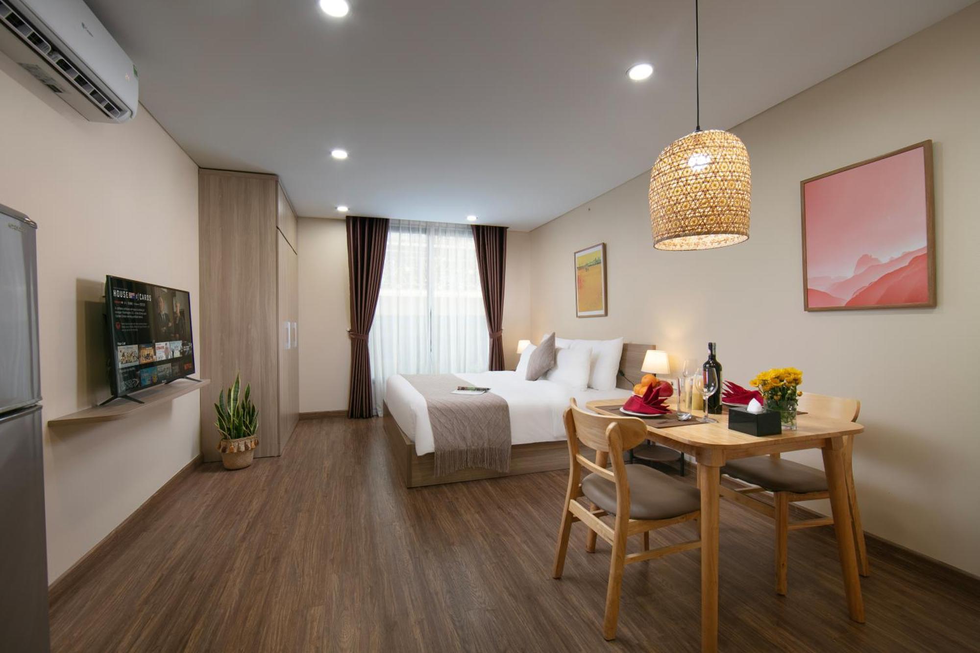 Căn hộ Hb Serviced - Lạc Long Quân