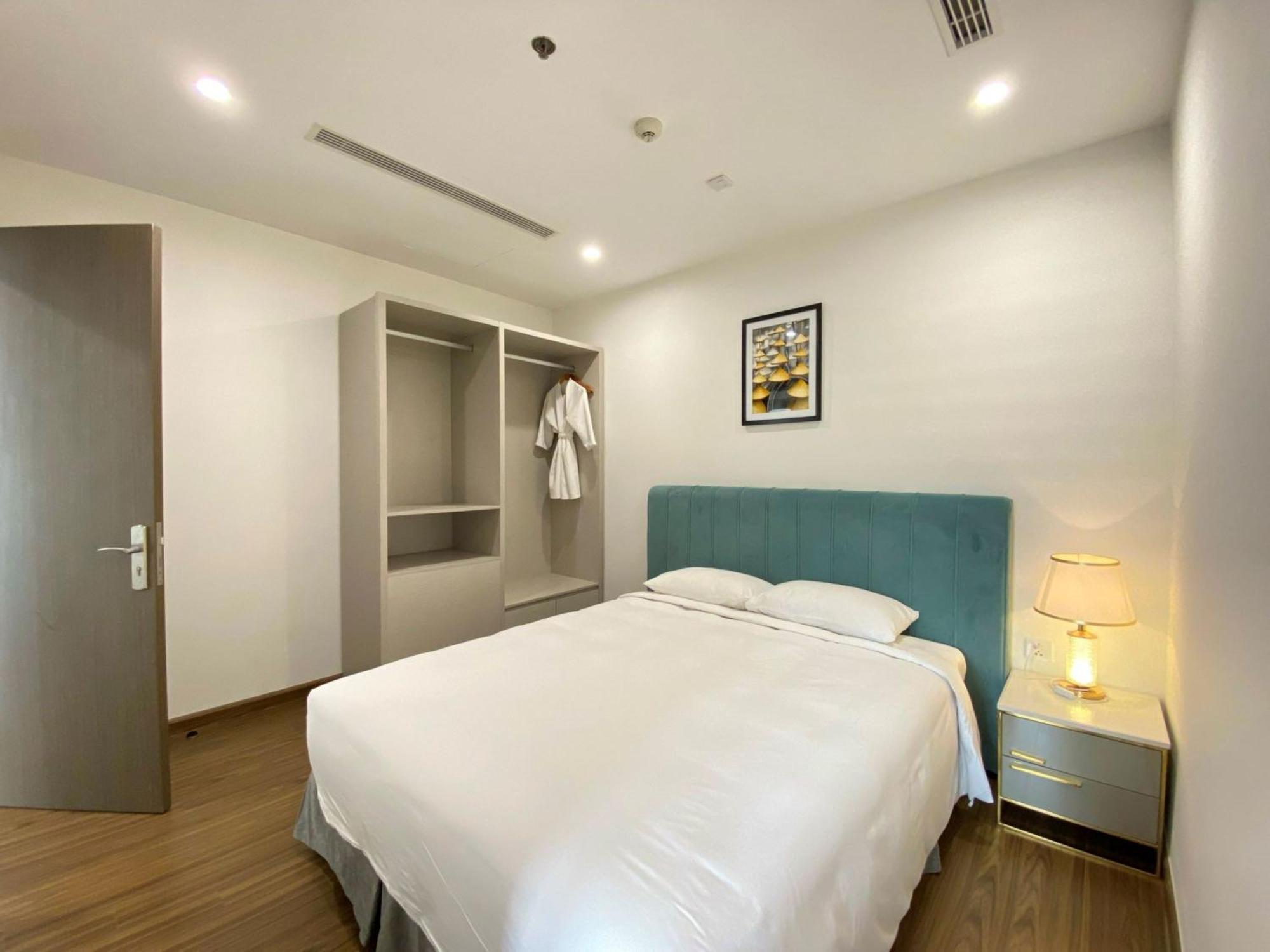 Vinhomes Westpoint By National Convention Center * Hanoi