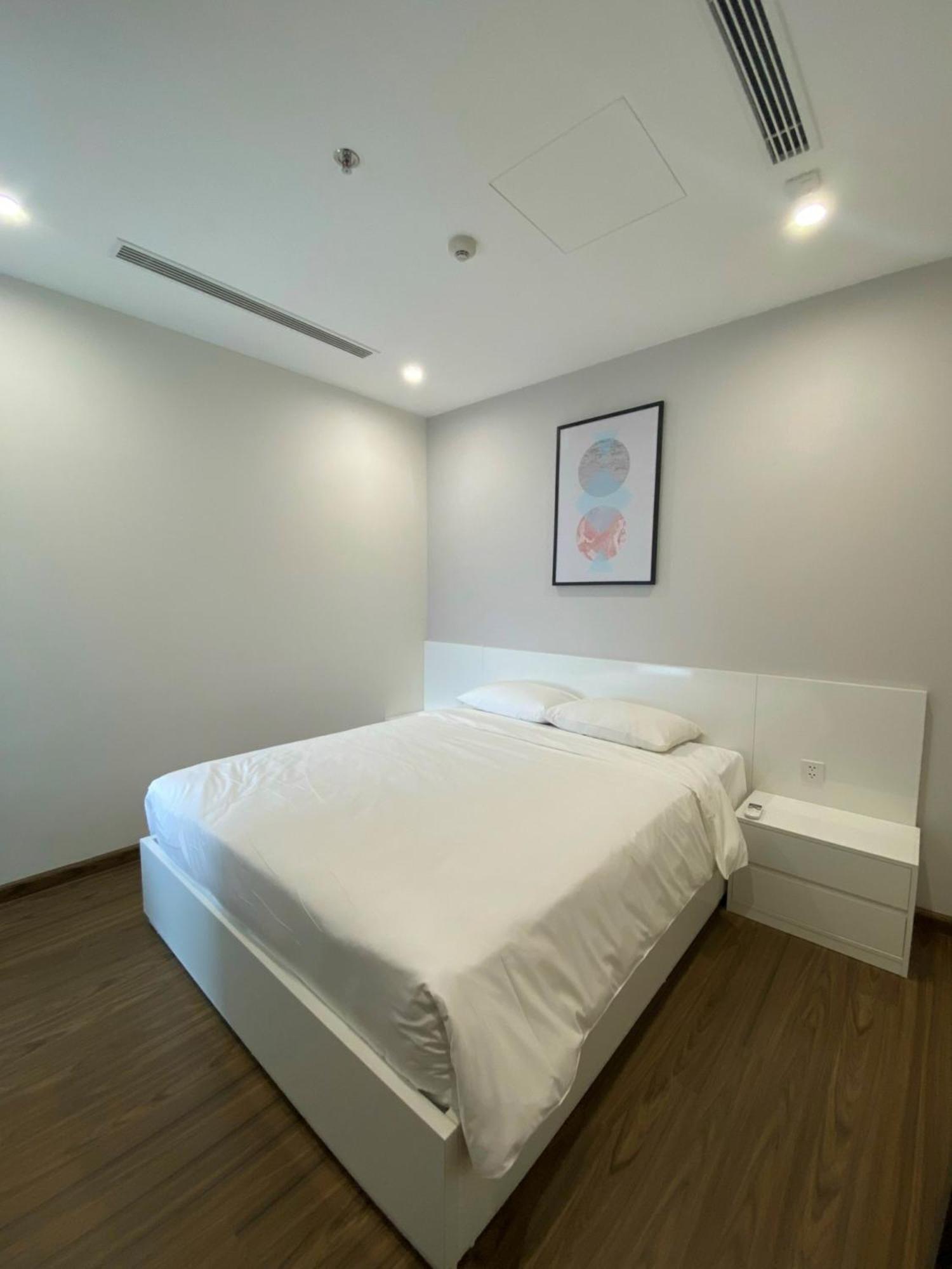 Vinhomes Westpoint By National Convention Center * Hanoi
