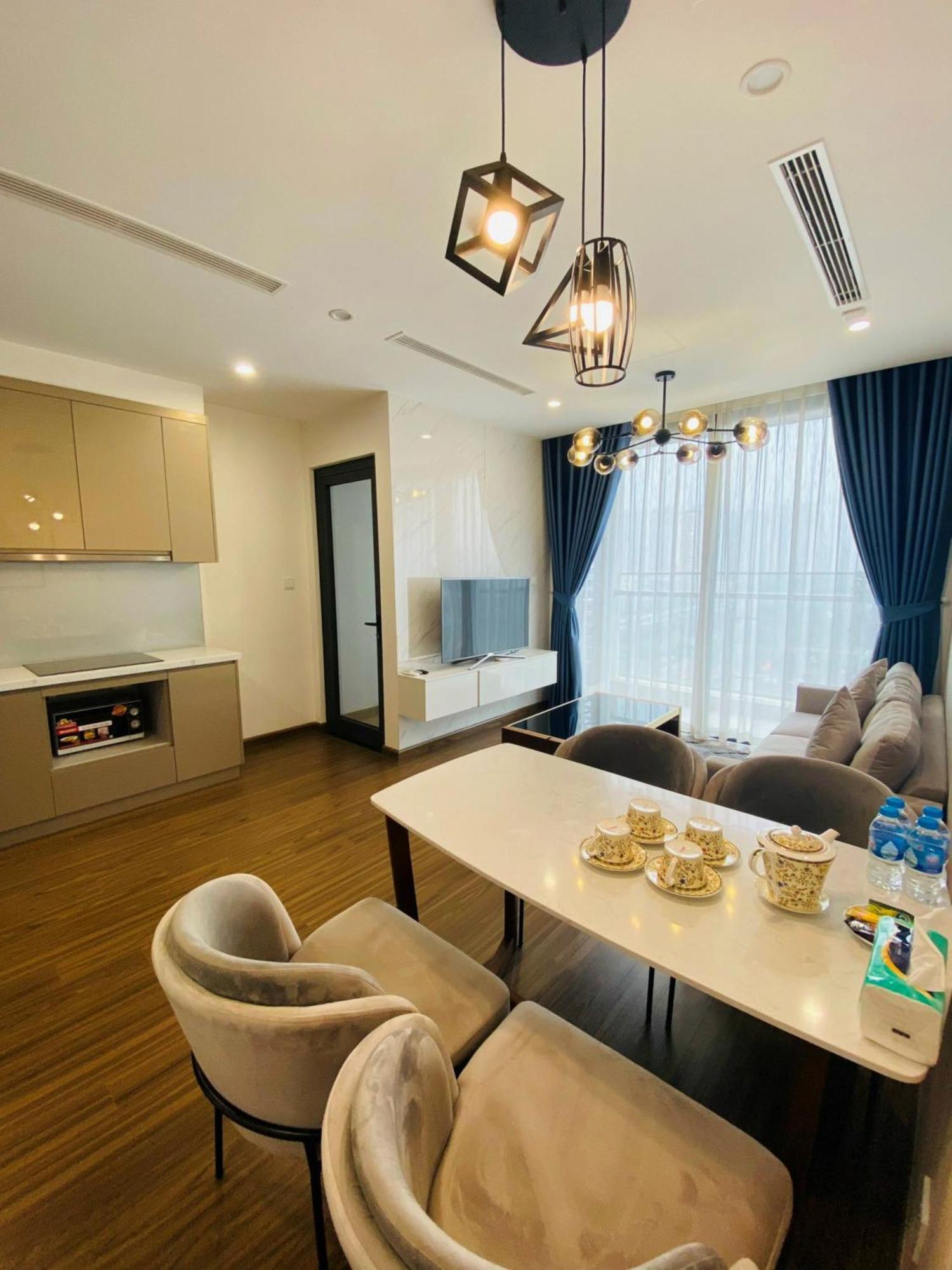 Vinhomes Westpoint By National Convention Center * Hanoi