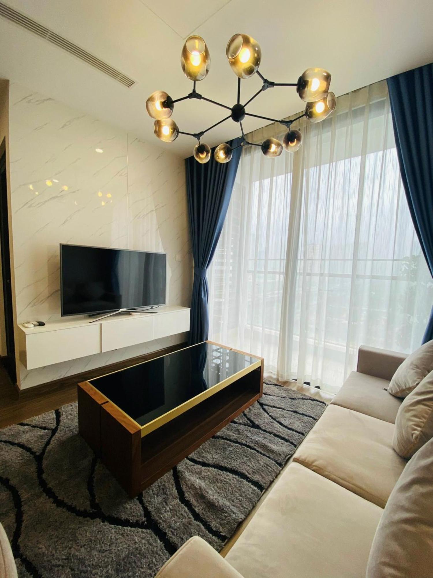 Vinhomes Westpoint By National Convention Center Apartment