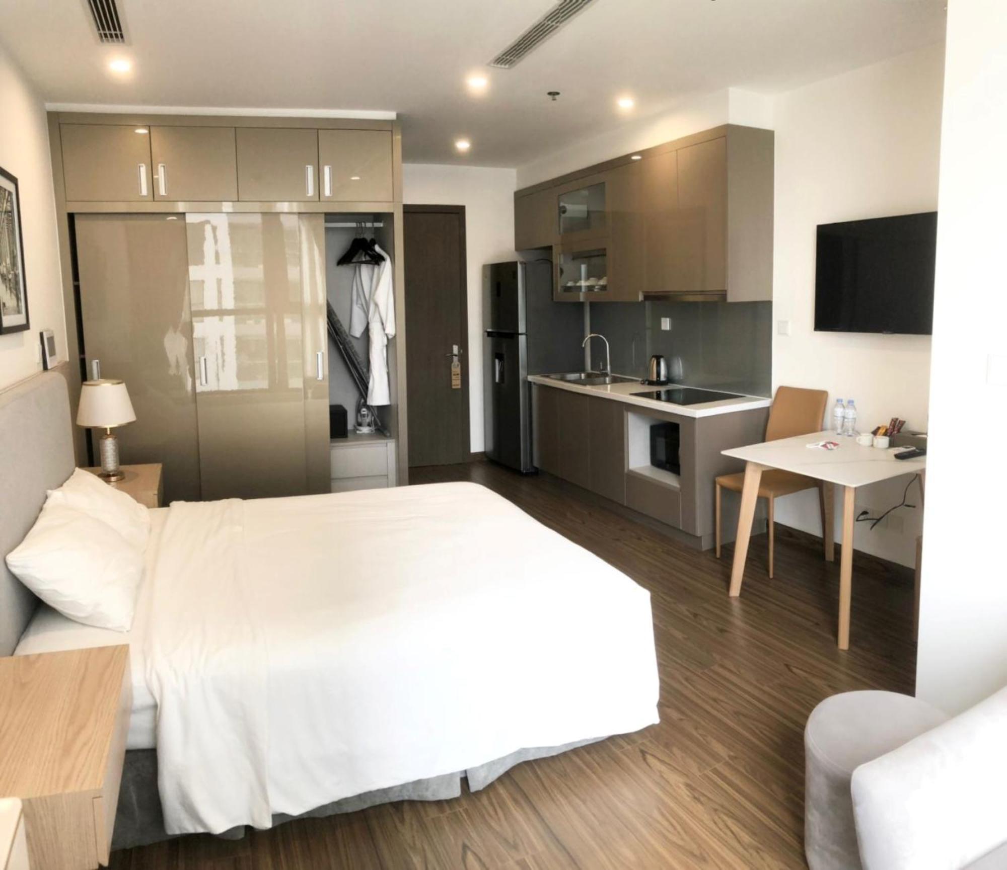 Vinhomes Westpoint By National Convention Center *