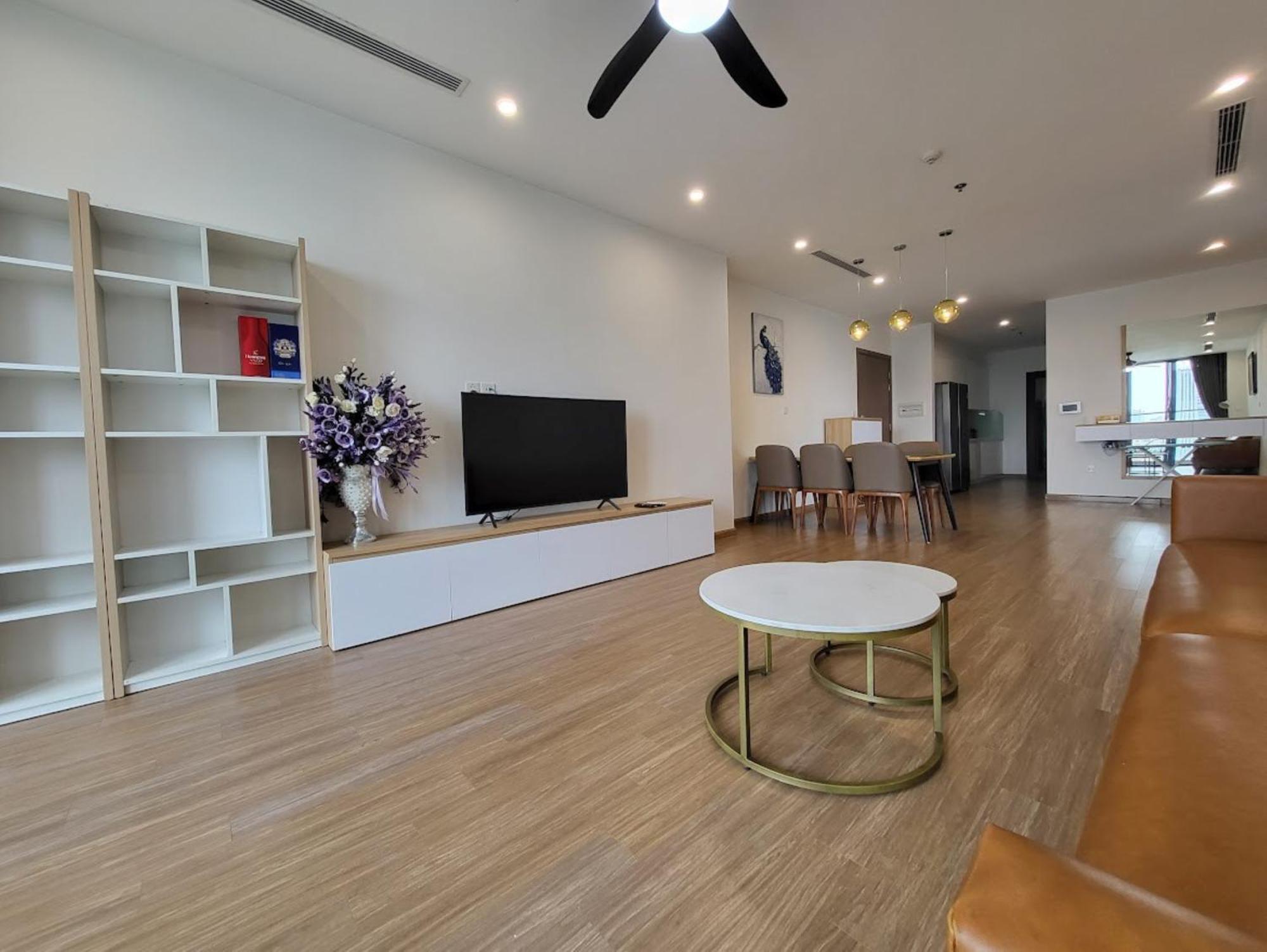Apartment Vinhomes Skylake - Private Hanoi
